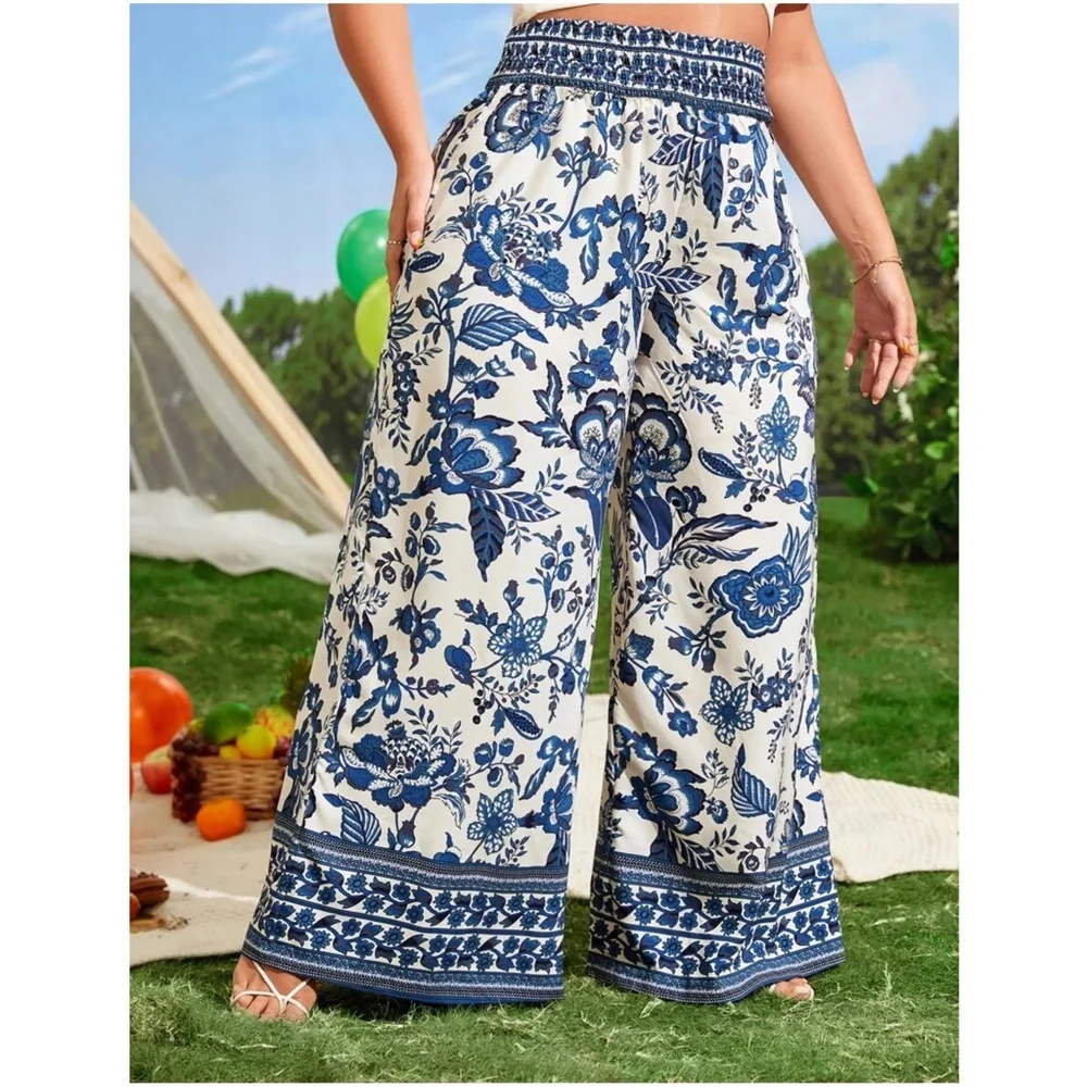 Plus Floral Print Wide leg Palazzo Pants - Picture 3 of 6